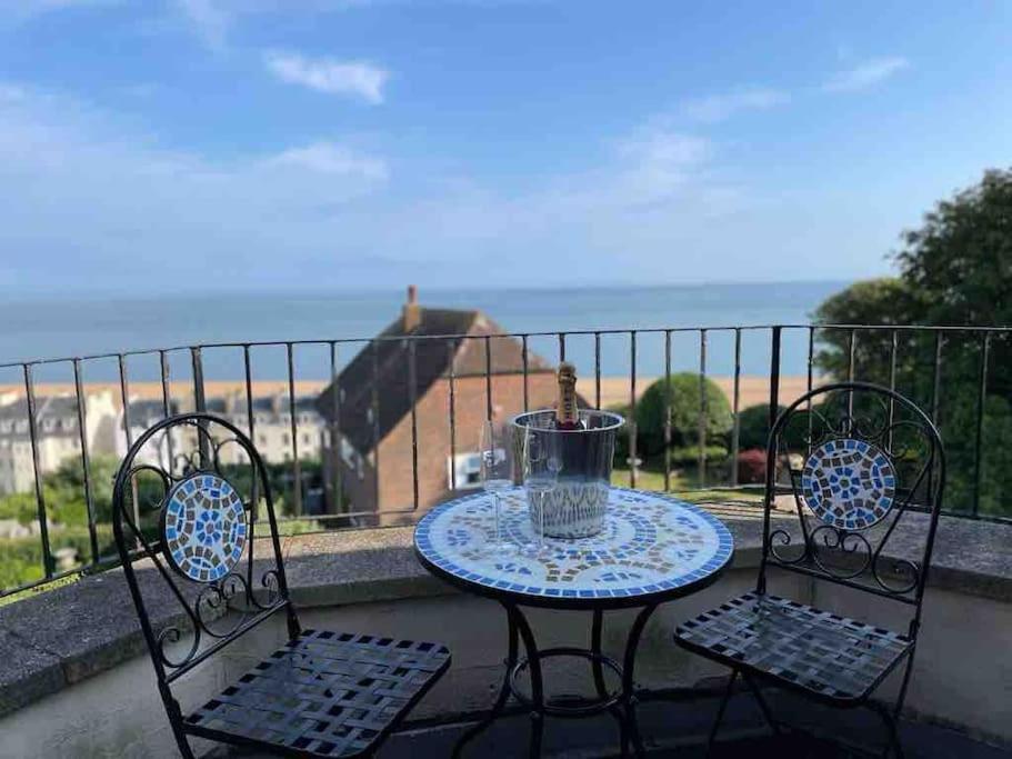 The Turret- The Best View In Folkestone Exteriér fotografie